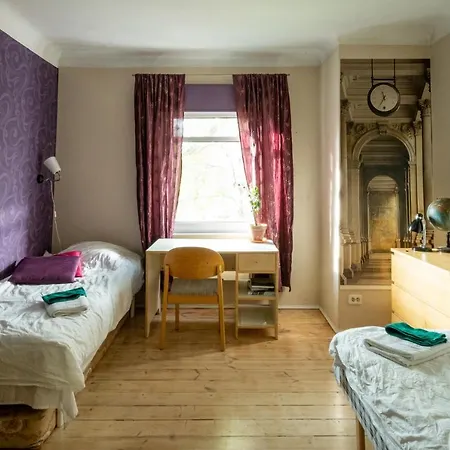 Artists Near Telliskivi Creative Centre Таллин